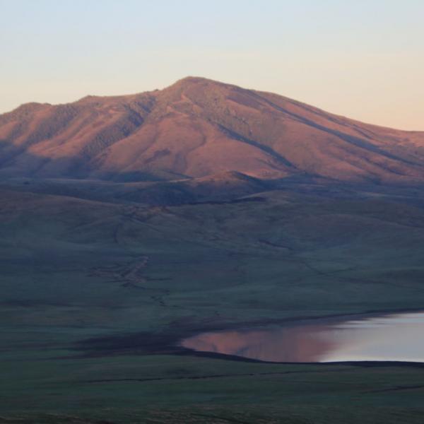 Кальдера на рассвете