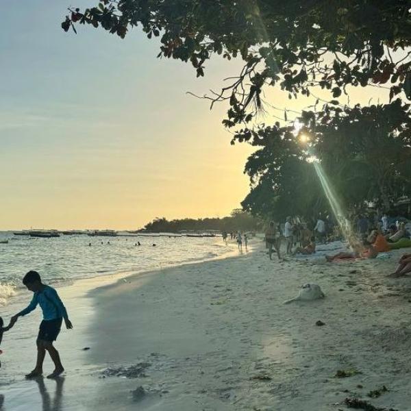 Alona beach