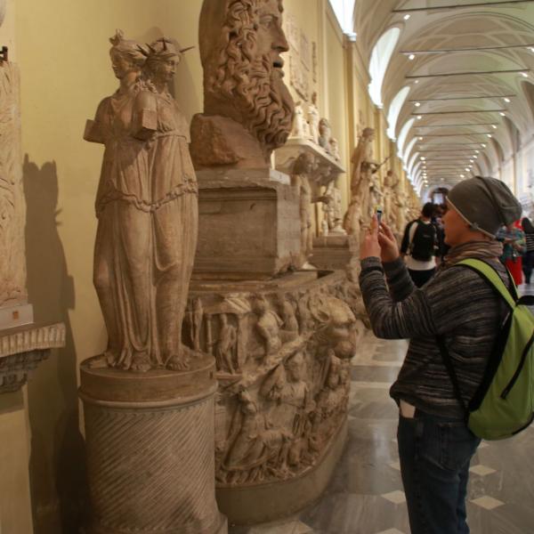 В галерее Кьярамонти